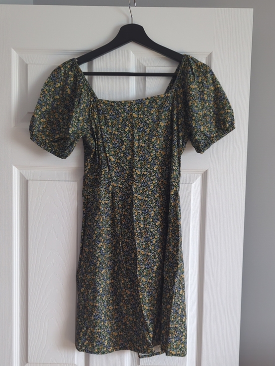 twik Dresses & Skirts - Floral Puff-Sleeve Square Neck Dress